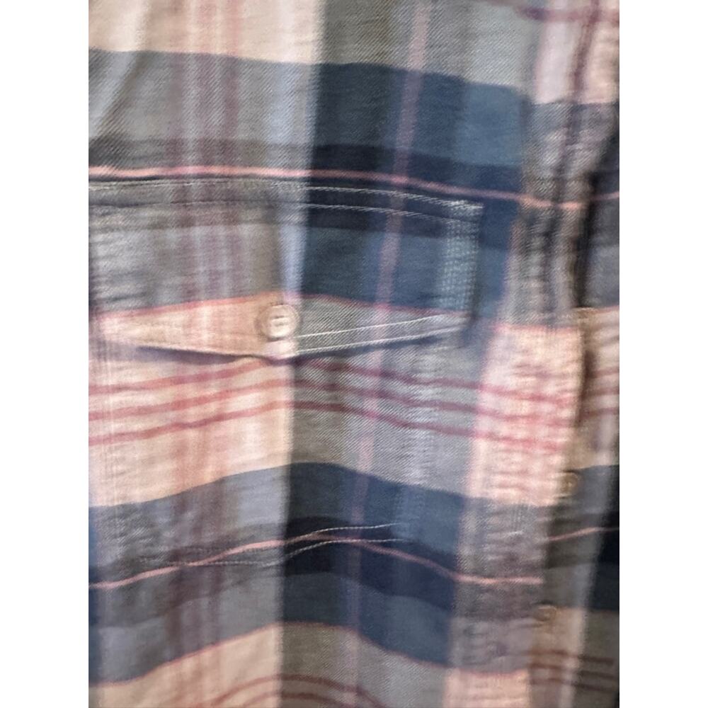 American Eagle Pink & Navy Plaid Shirt - Picture 3 of 6
